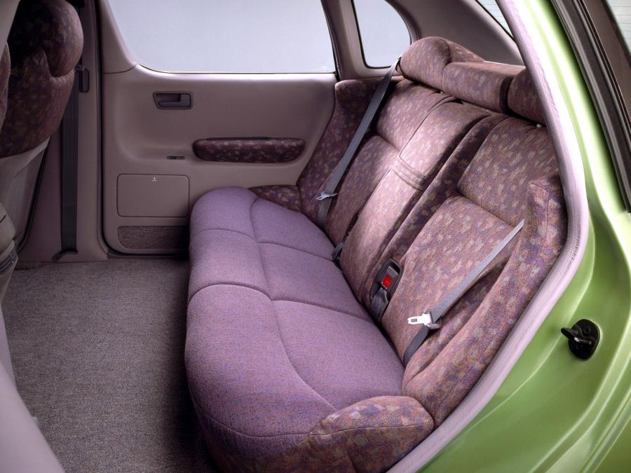  Nissan AQ-X Concept 1993 года  (фото 7 из 9)